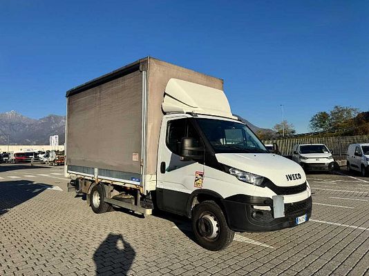 Vehicle image 7 / 11