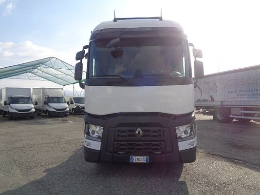 Vehicle image 3 / 20