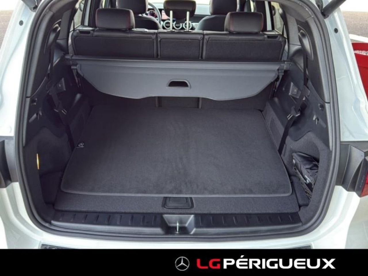 Photo du v&eacute;hicule 12 / 18