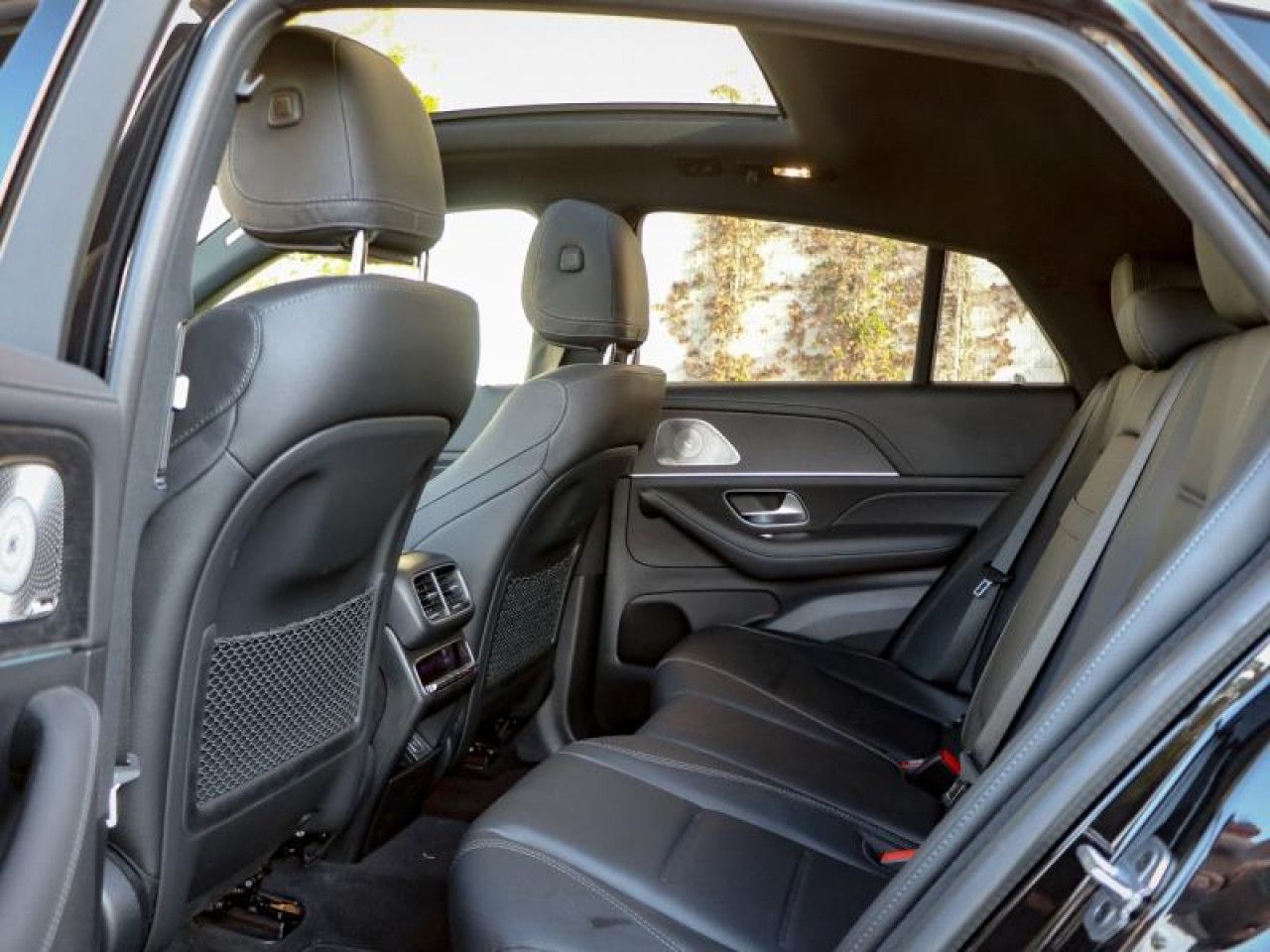 Photo du v&eacute;hicule 17 / 18