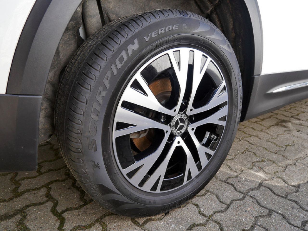 Mercedes-Benz GLB – Bild 9