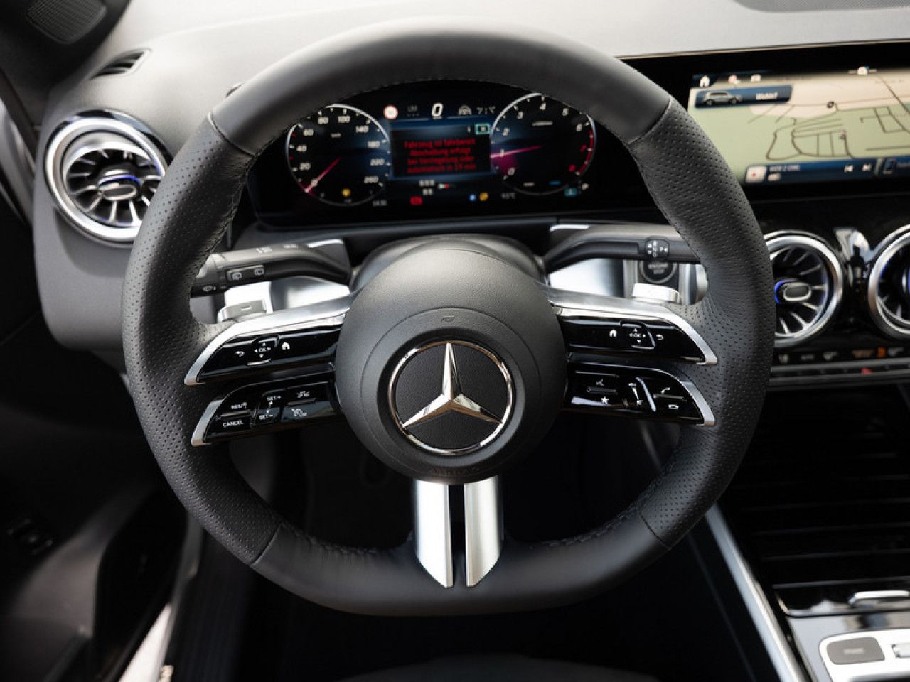 Mercedes-Benz GLB – Bild 9