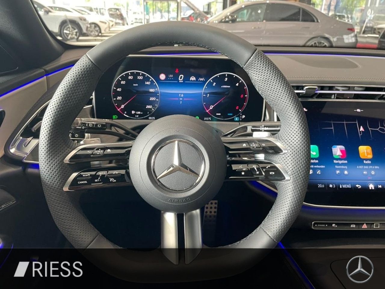 Mercedes-Benz E-Klasse – Bild 14