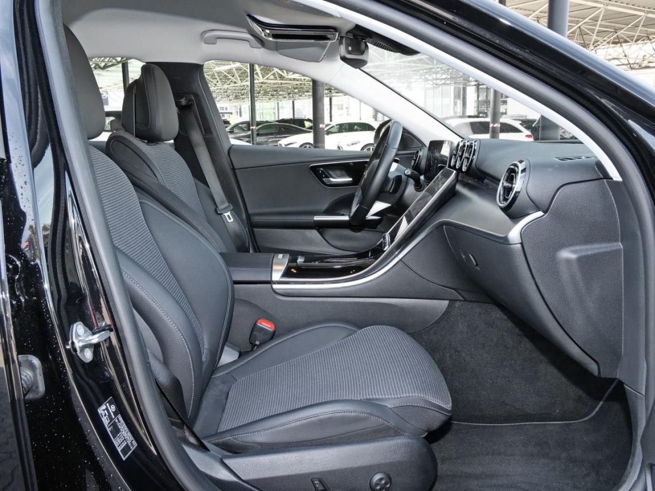 Mercedes-Benz C-Klasse – Bild 6