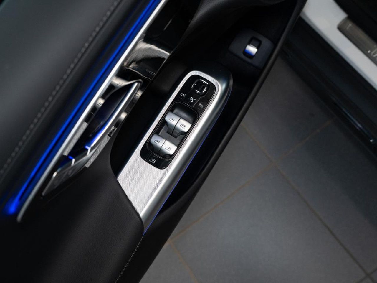 Mercedes-Benz E-Klasse – Bild 19
