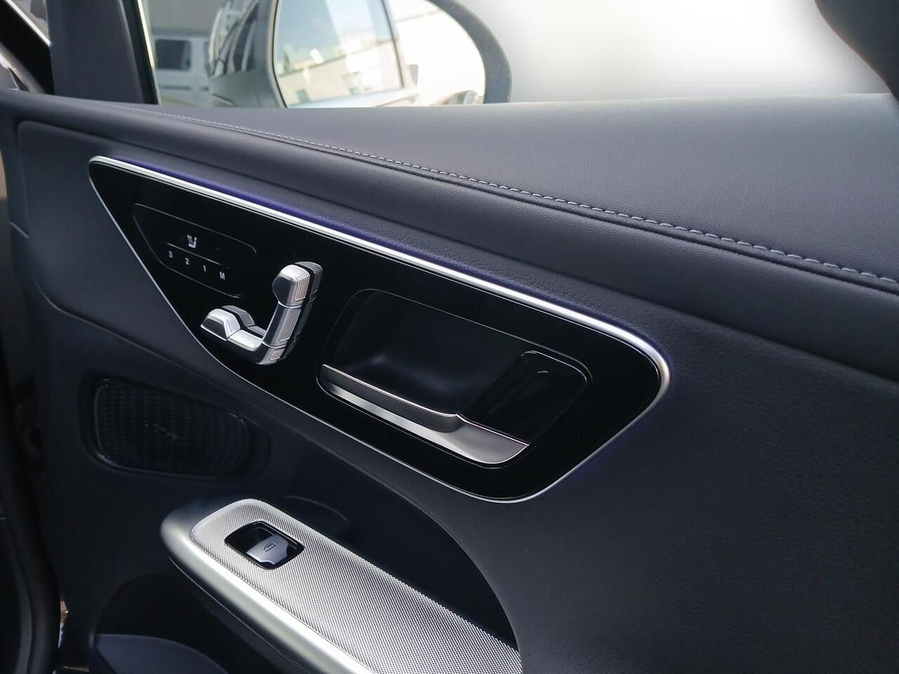 Zdjęcie pojazdu 18 / 23