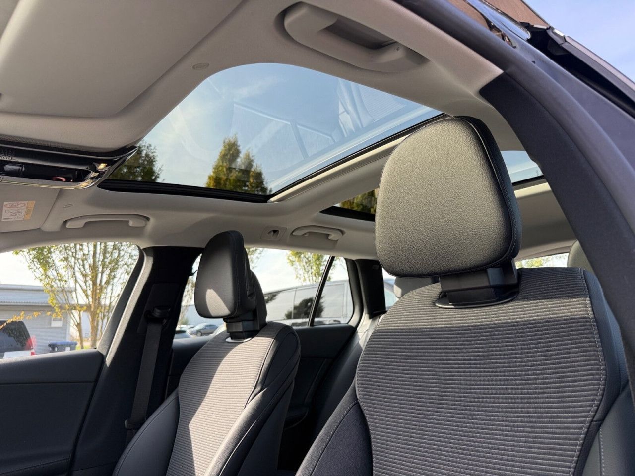 Mercedes-Benz C-Klasse – Bild 15