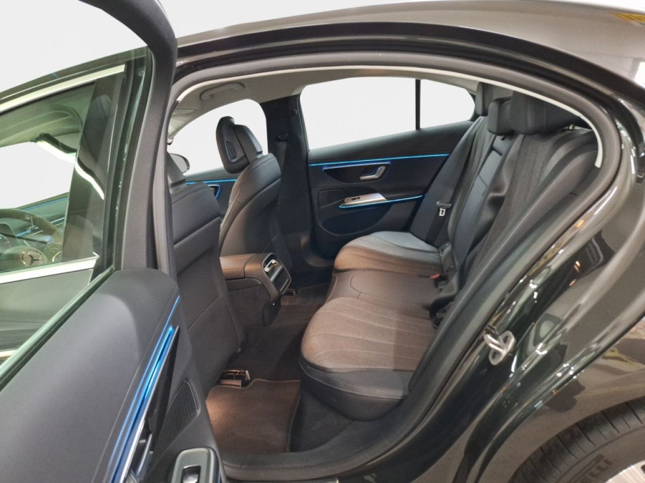Mercedes-Benz E-Klasse – Bild 16