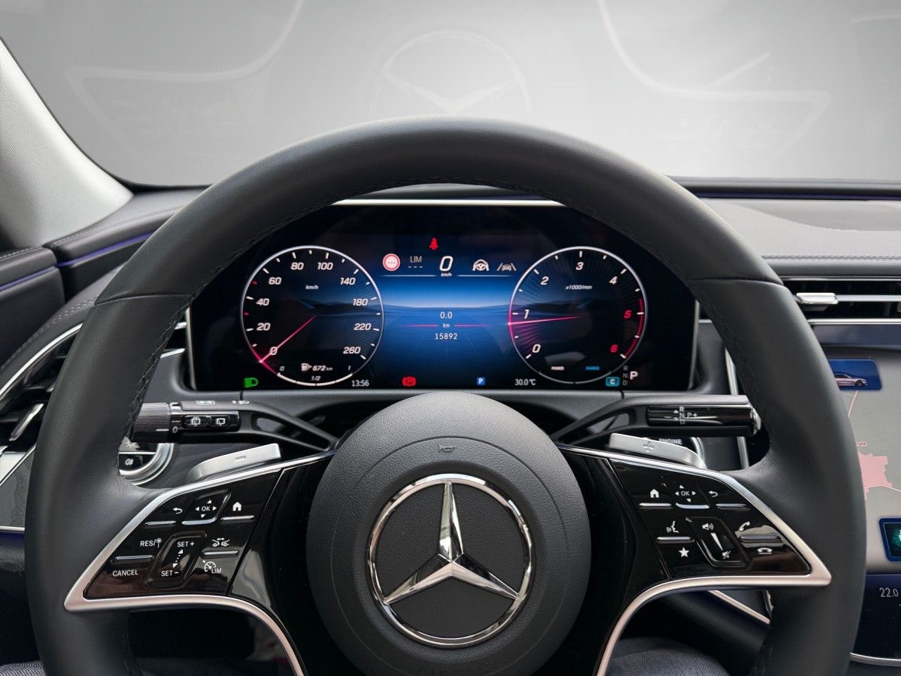 Mercedes-Benz E-Klasse – Bild 16