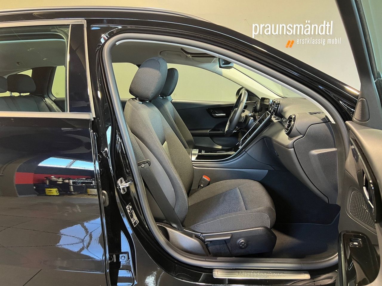Mercedes-Benz C-Klasse – Bild 15