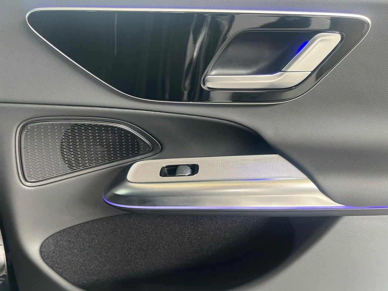 Mercedes-Benz E-Klasse – Bild 29