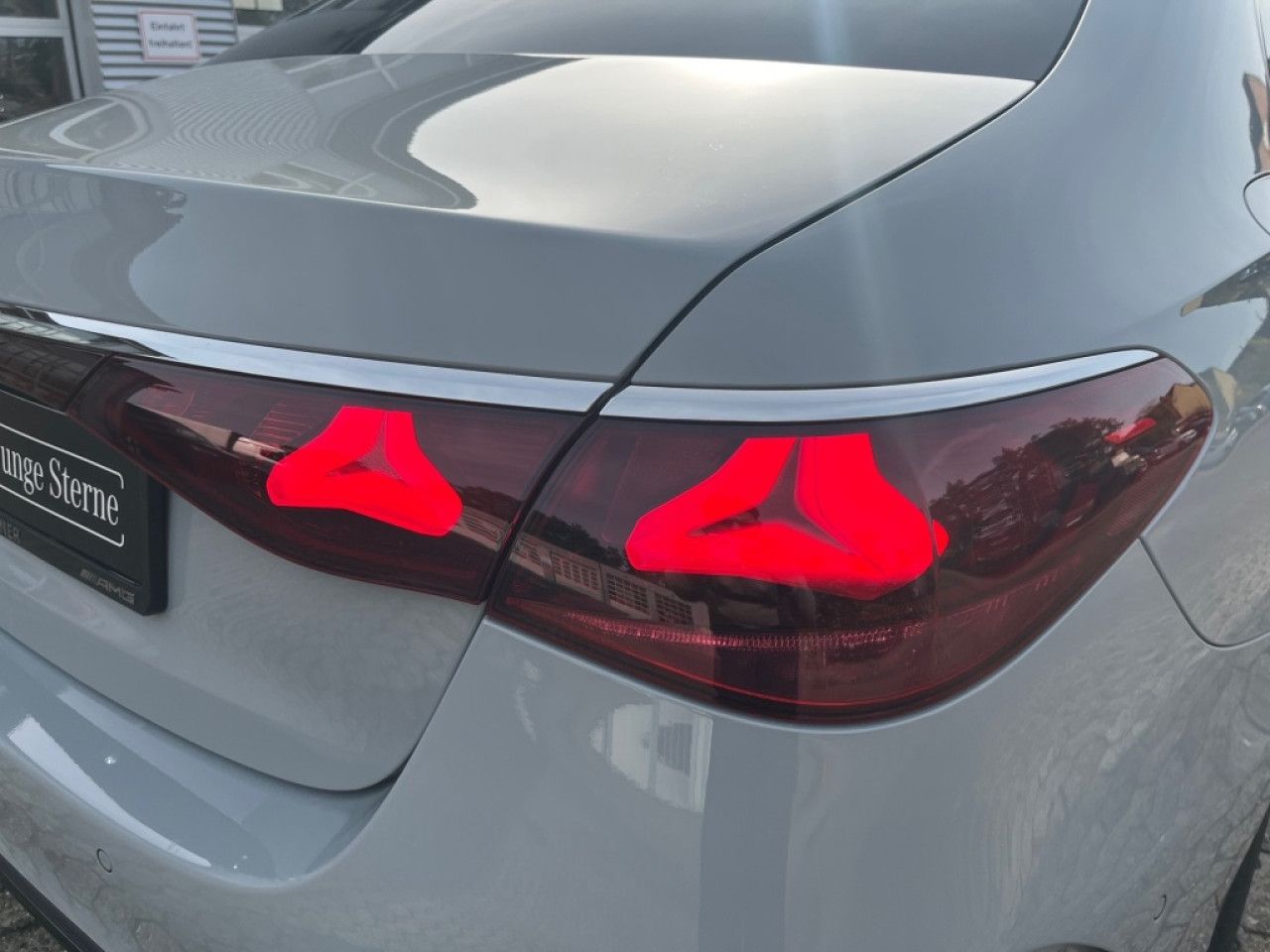 Mercedes-Benz E-Klasse – Bild 11