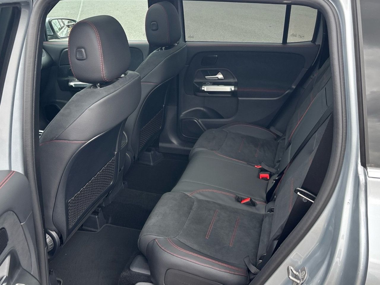 Mercedes-Benz GLB – Bild 13