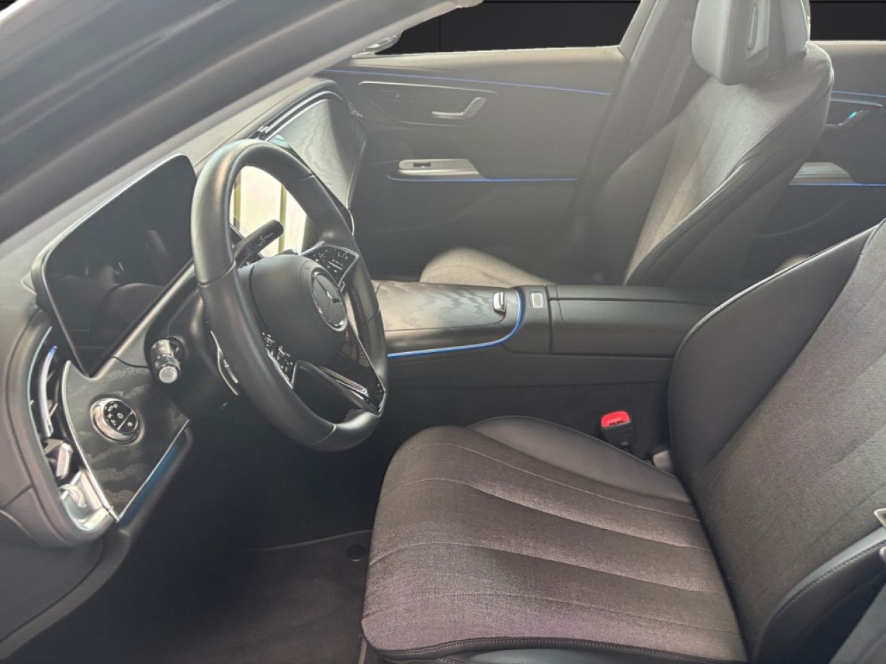 Mercedes-Benz E-Klasse – Bild 8