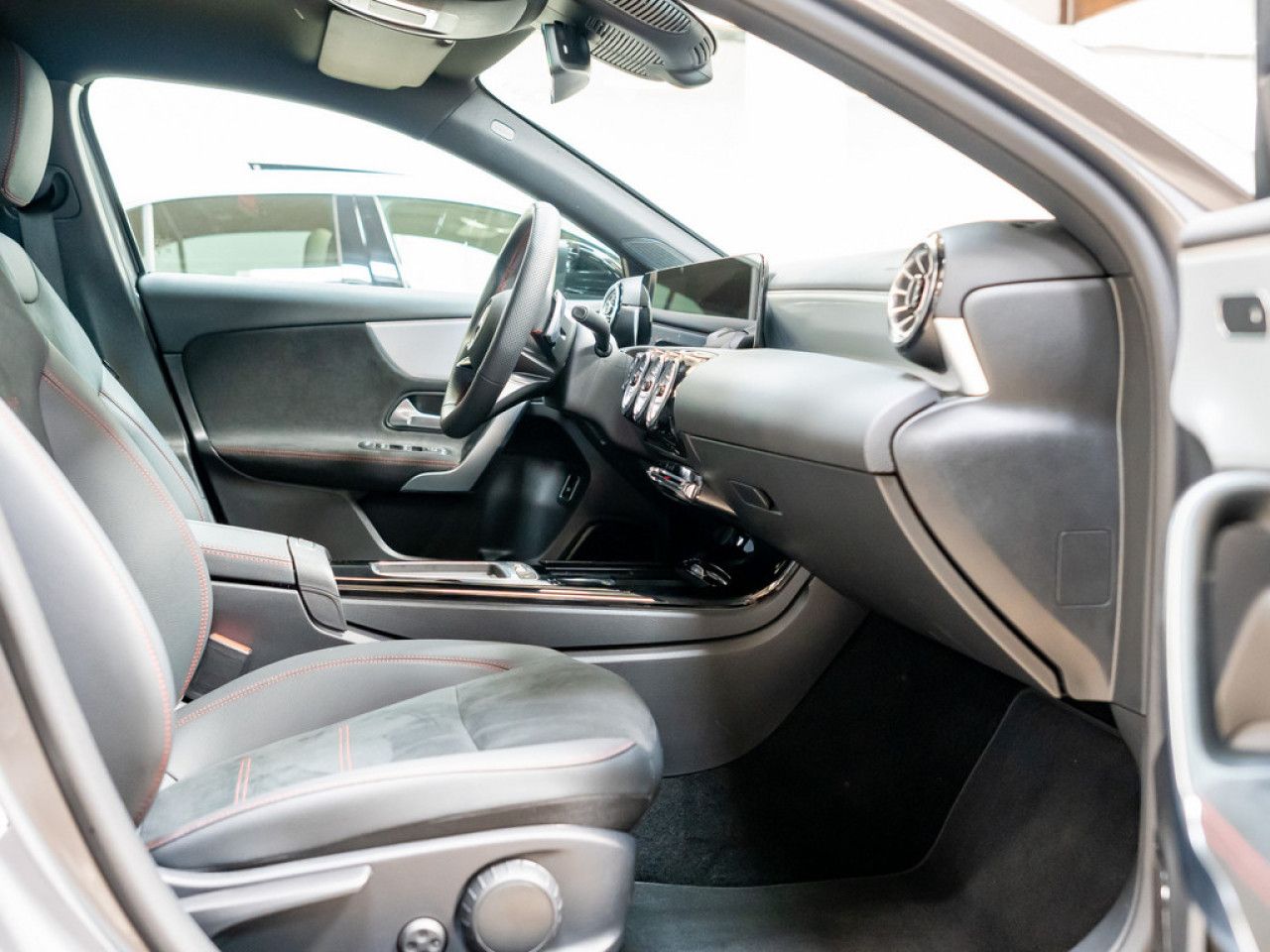 Mercedes-Benz A-Klasse – Bild 2