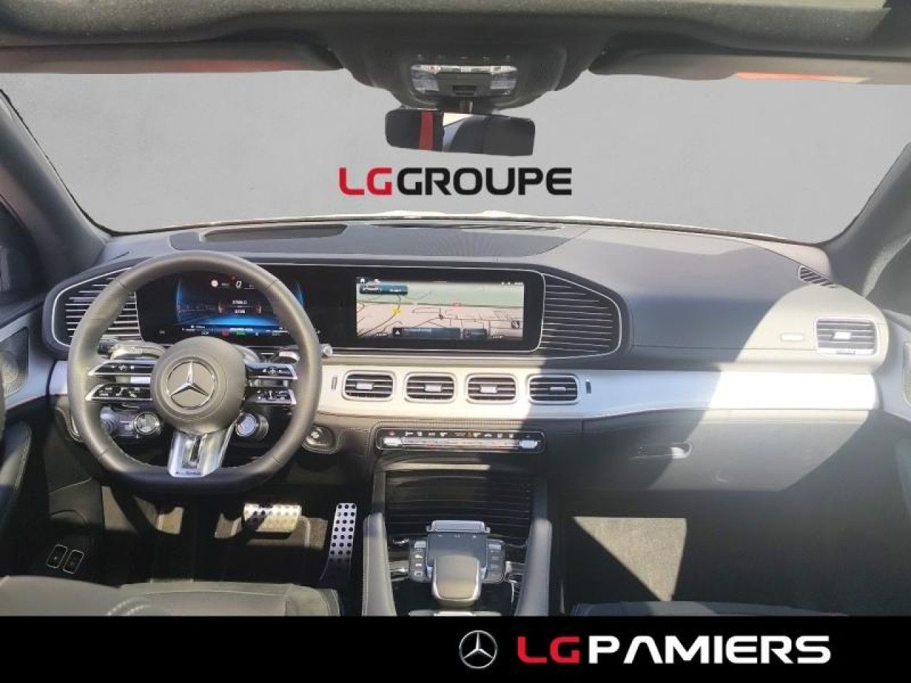 Photo du v&eacute;hicule 9 / 18