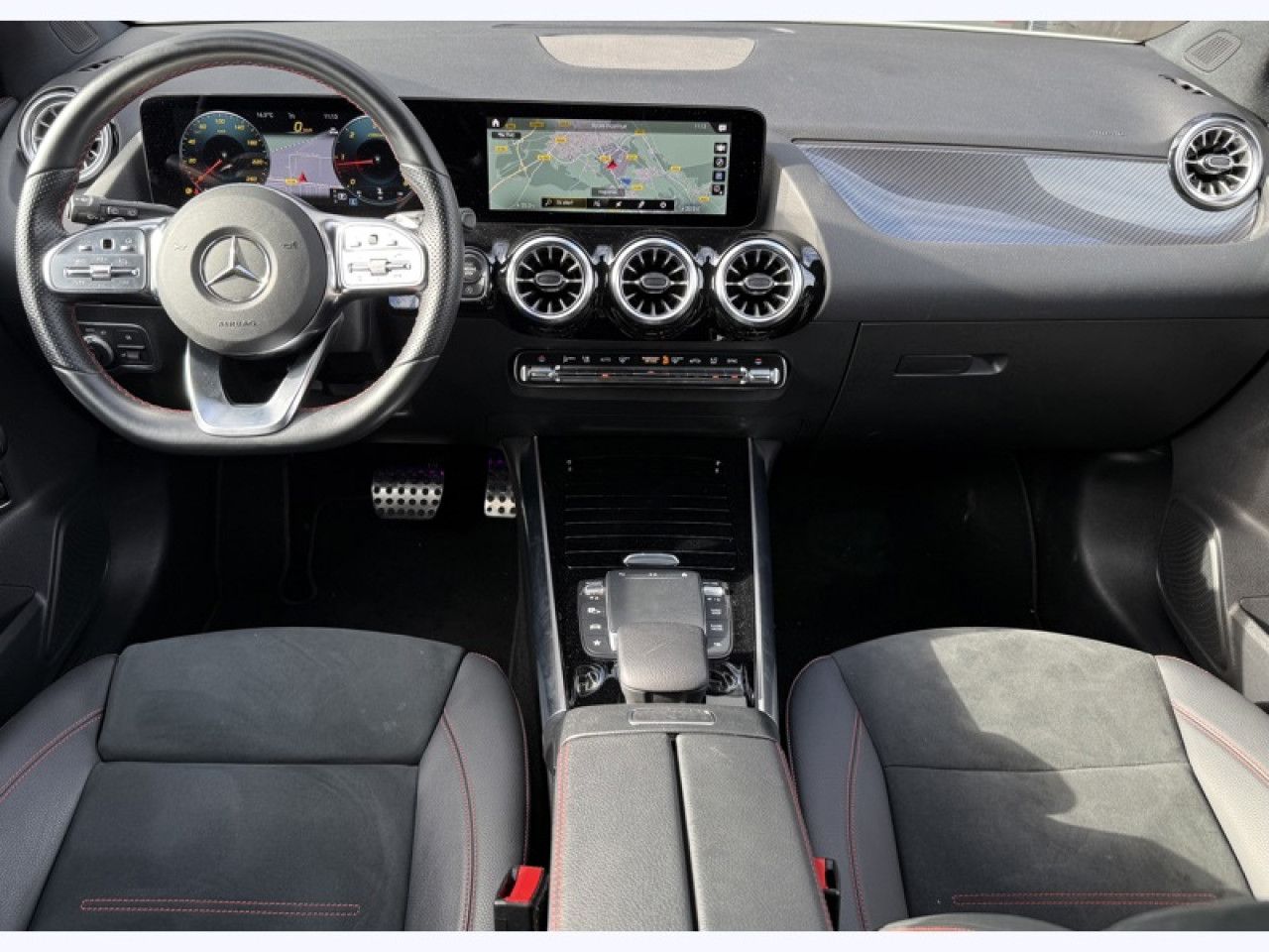 Photo du v&eacute;hicule 11 / 18