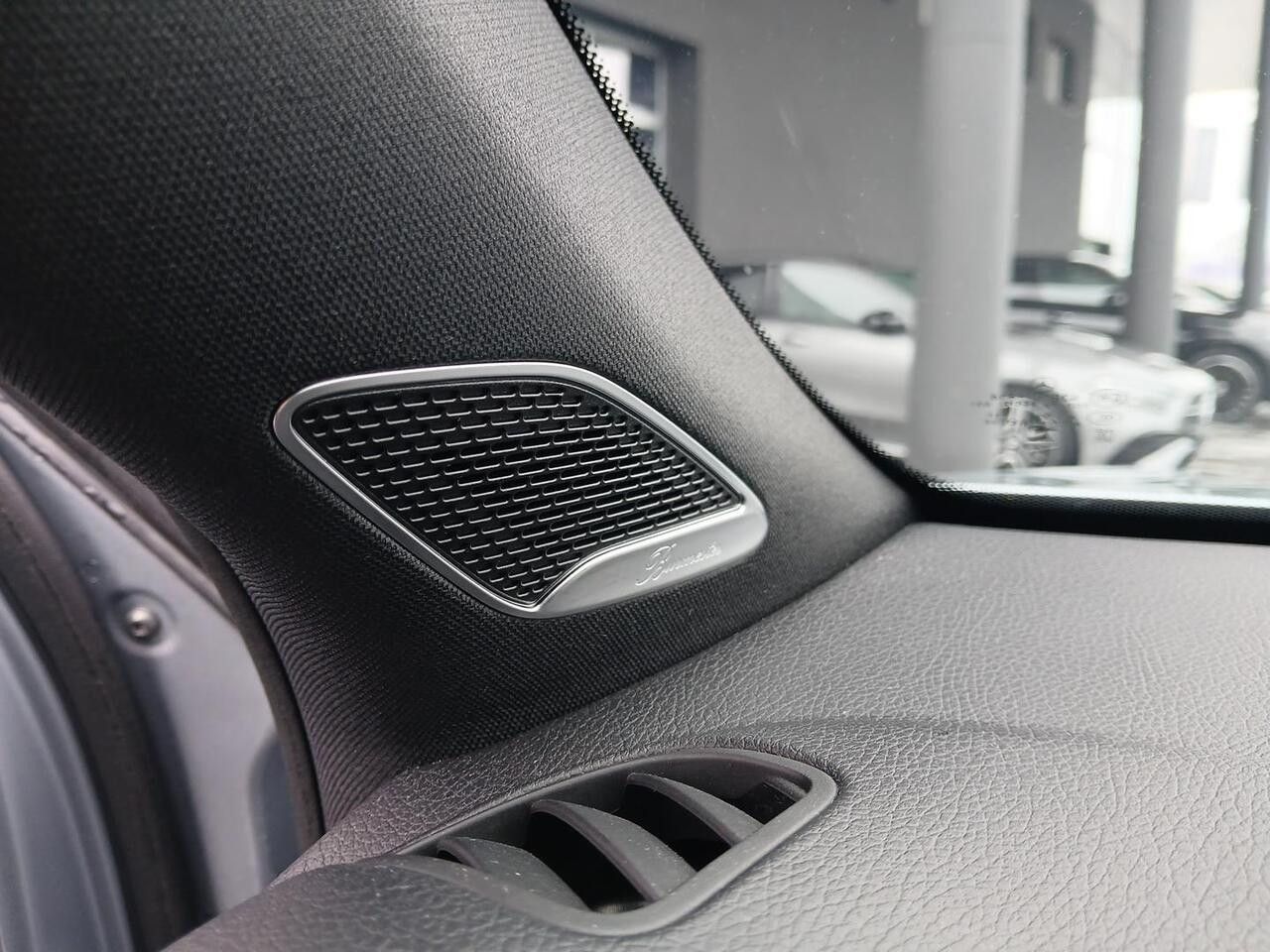 Zdjęcie pojazdu 22 / 24