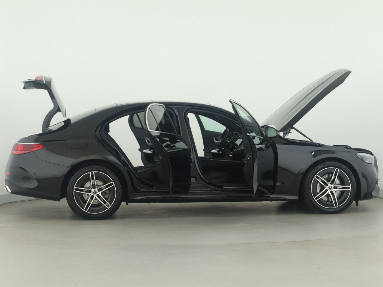 Mercedes-Benz E-Klasse – Bild 8