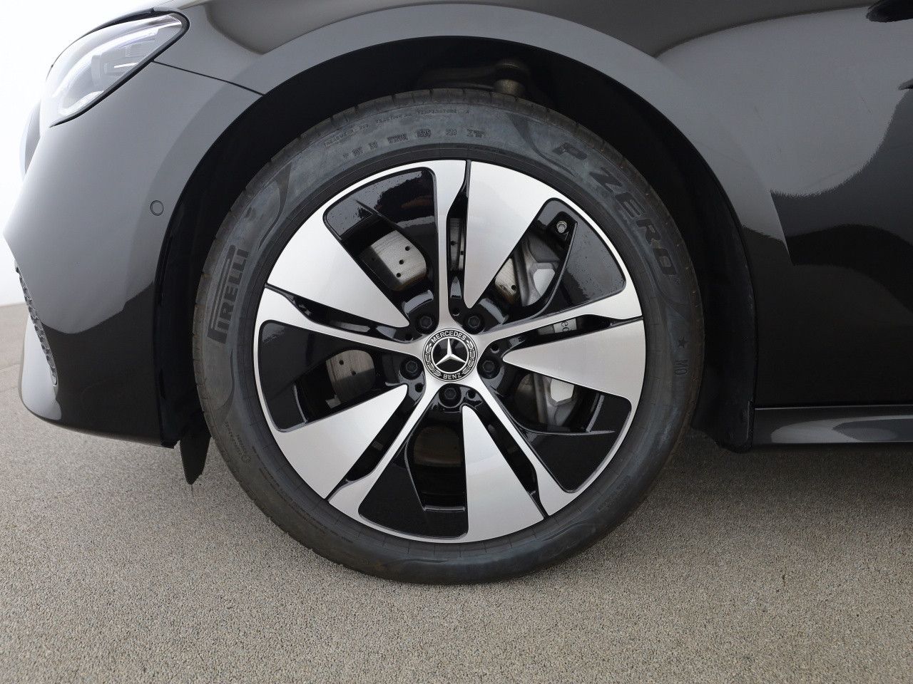 Mercedes-Benz E-Klasse – Bild 19