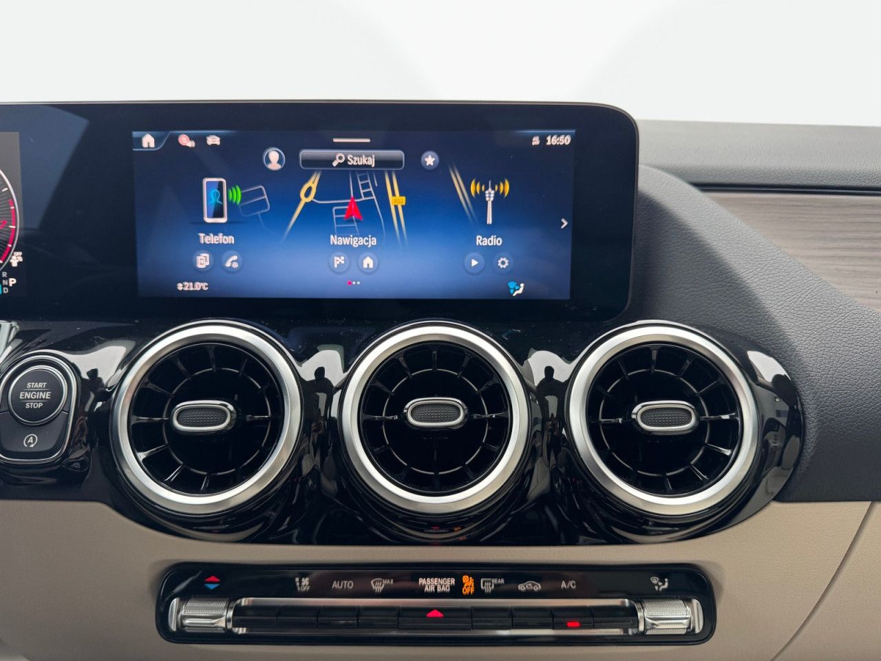 Zdjęcie pojazdu 20 / 23