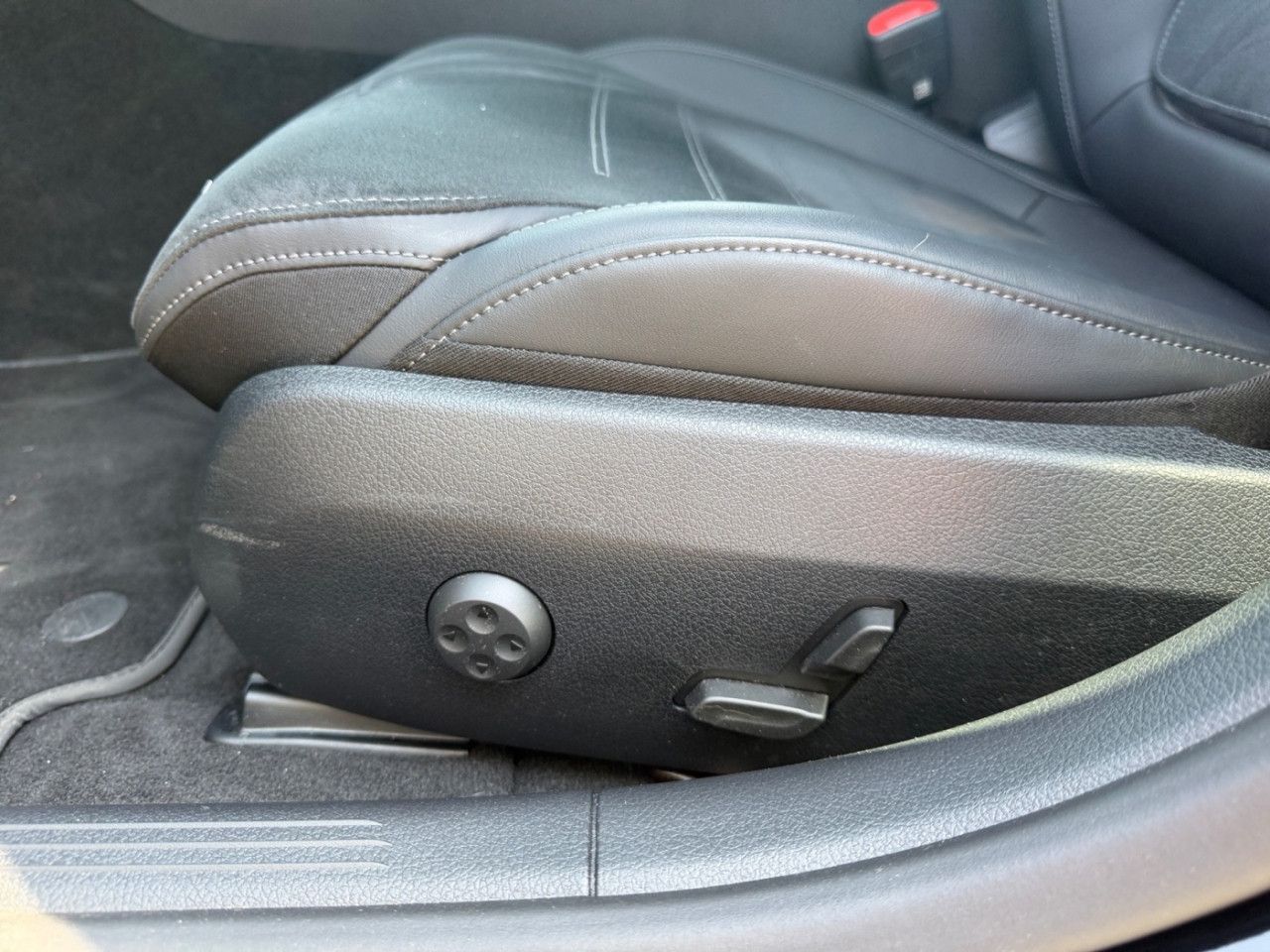 Mercedes-Benz C-Klasse – Bild 24