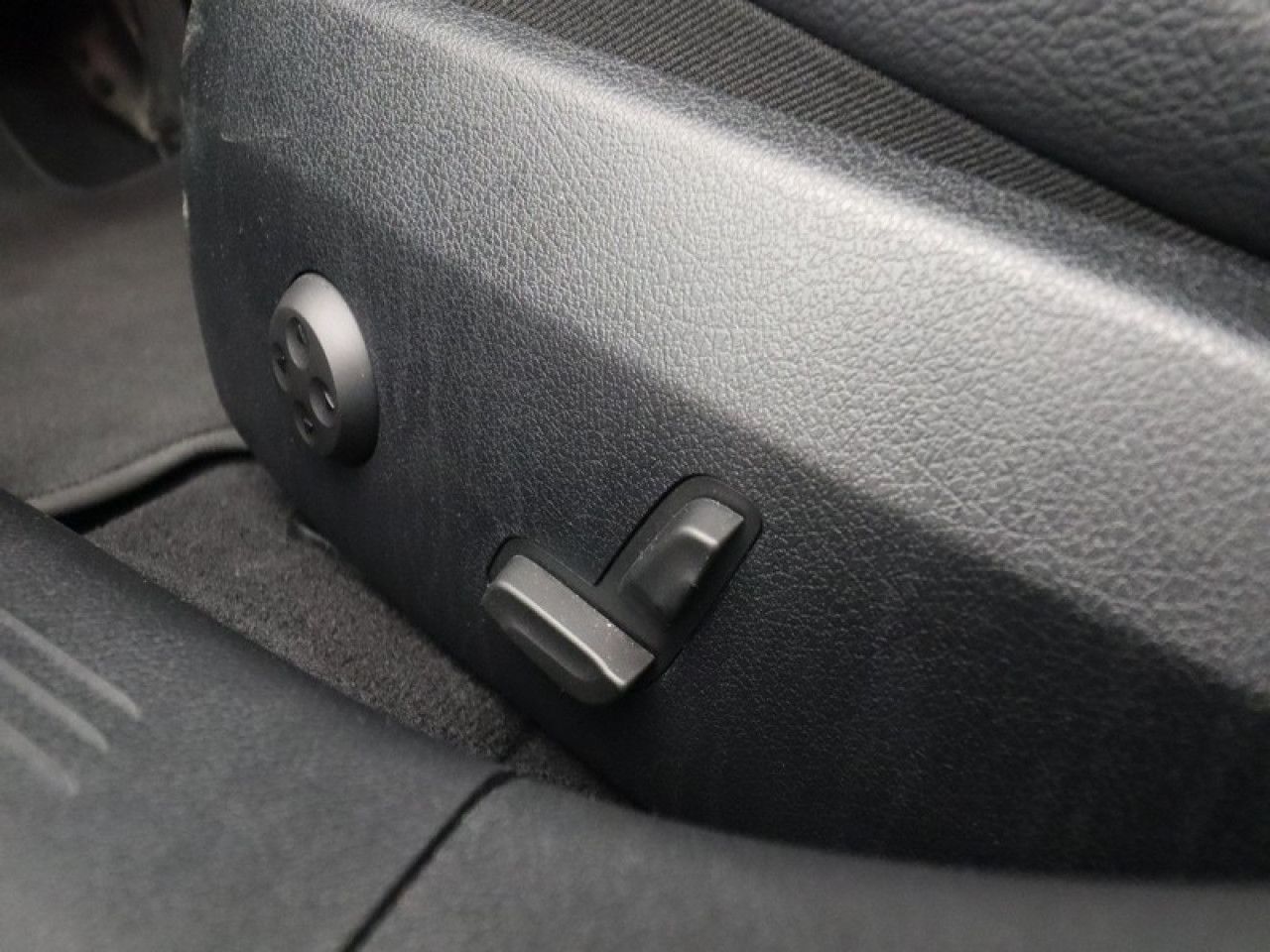 Imagem do veículo 11 / 23