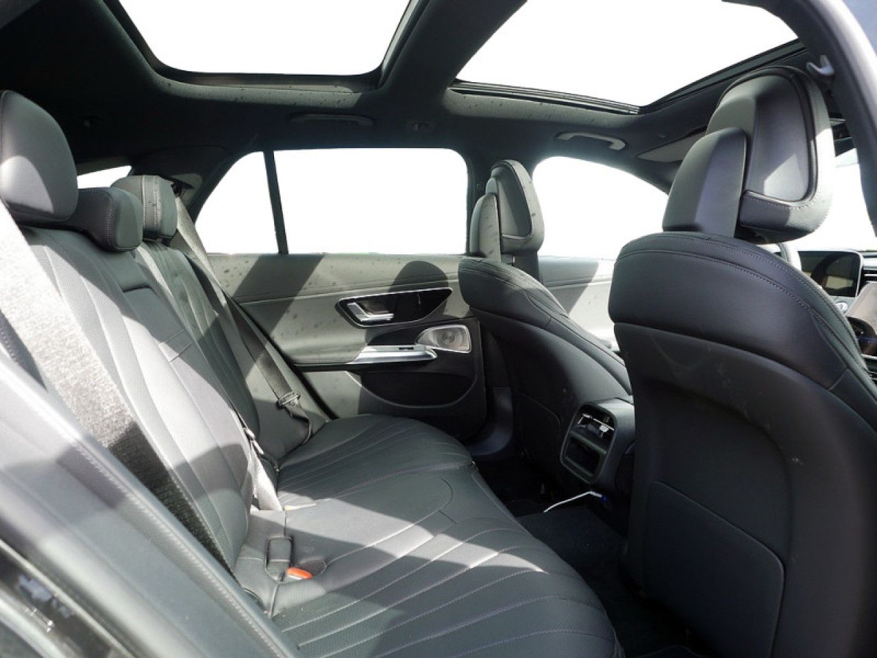 Mercedes-Benz E-Klasse – Bild 6