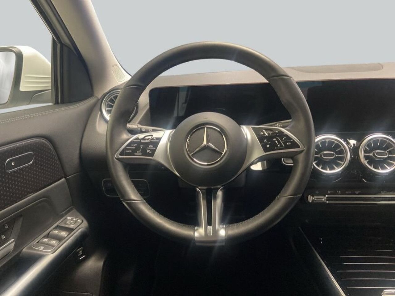 Mercedes-Benz EQA – Bild 17