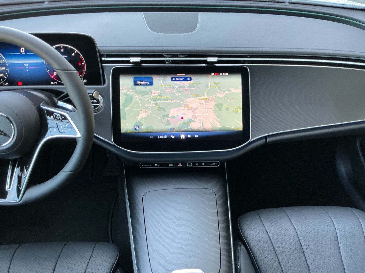 Mercedes-Benz E-Klasse – Bild 12