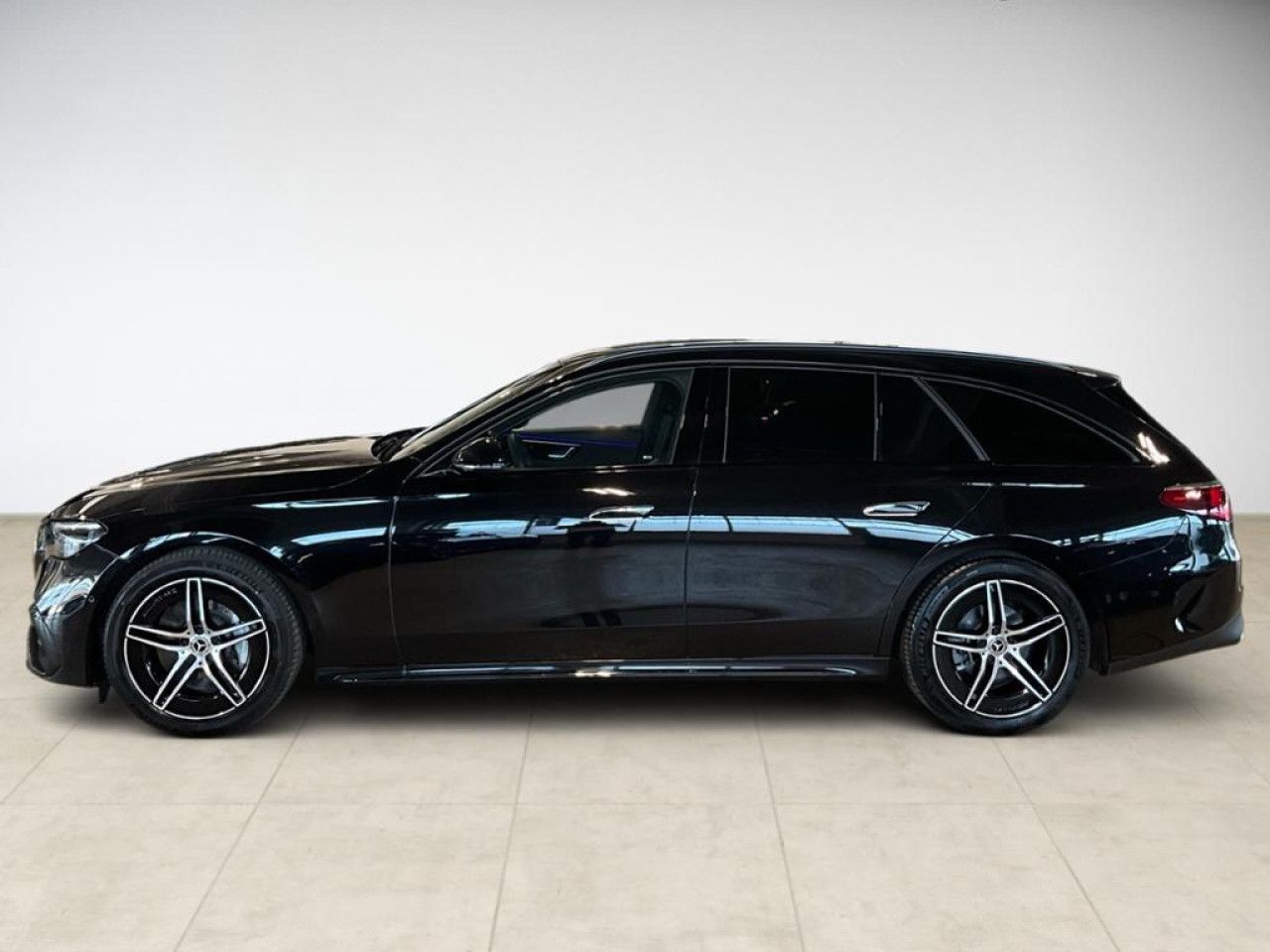 Mercedes-Benz E-Klasse – Bild 3