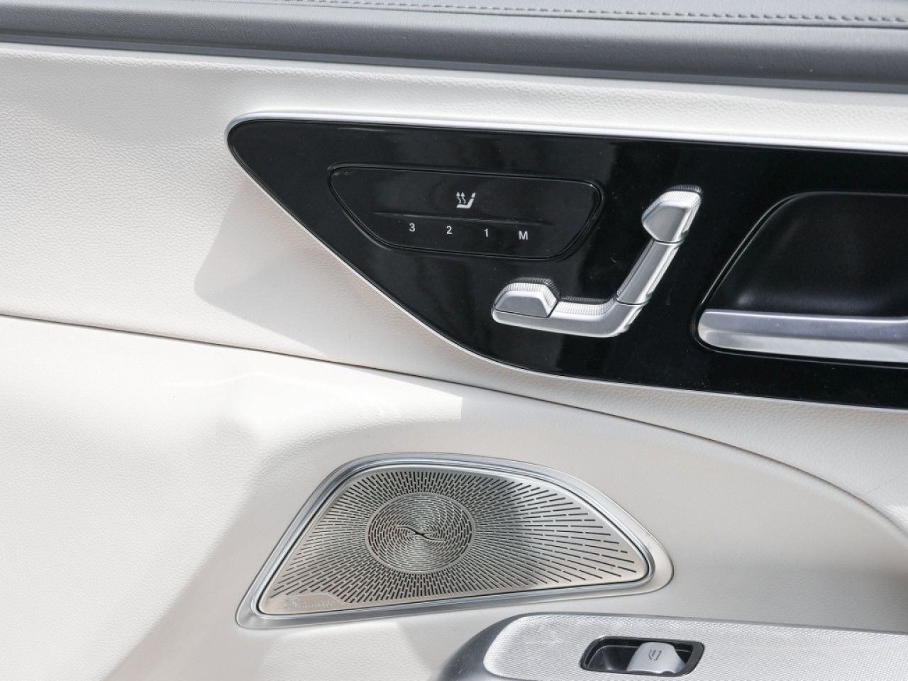 Mercedes-Benz E-Klasse – Bild 7