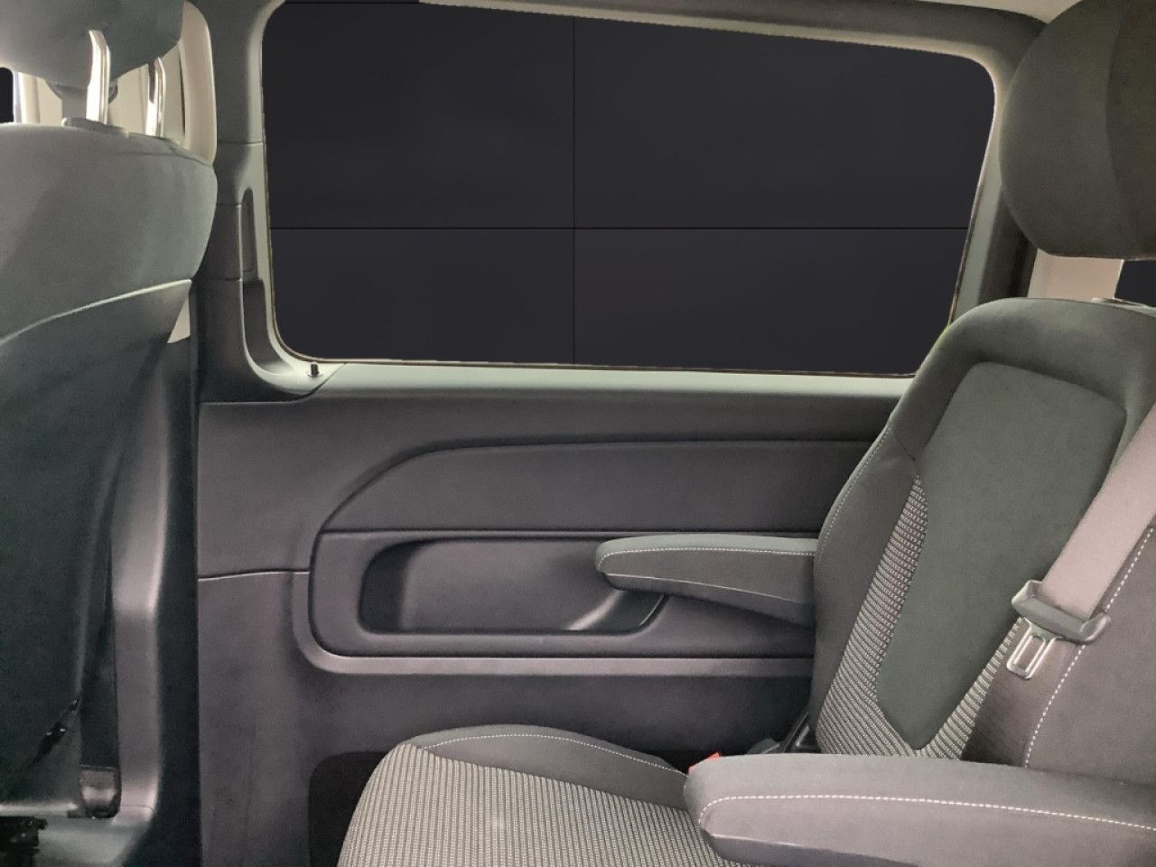 Mercedes-Benz EQV – Bild 14