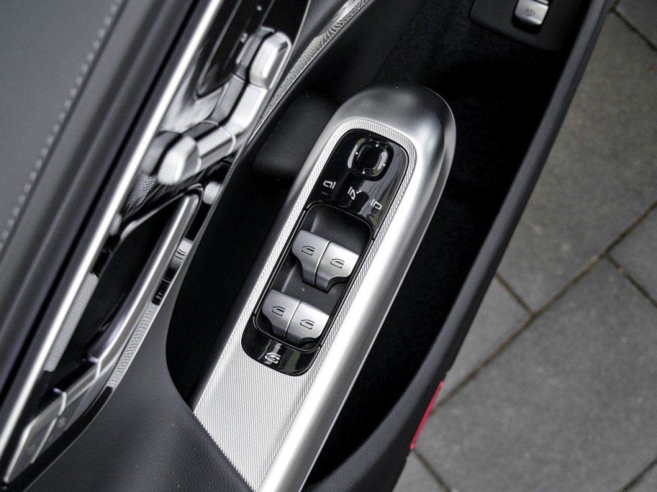 Mercedes-Benz E-Klasse – Bild 15
