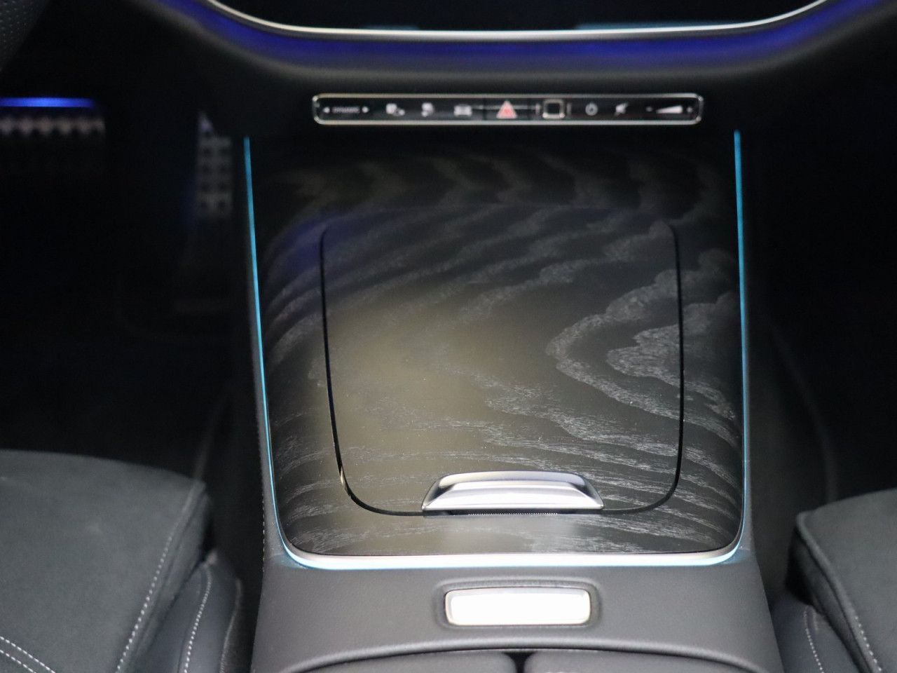 Mercedes-Benz E-Klasse – Bild 24