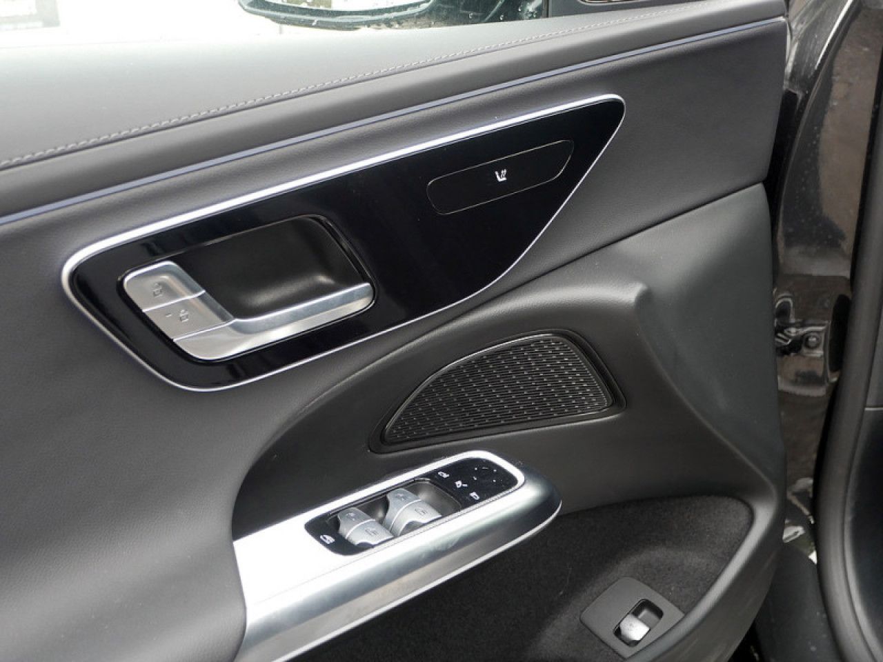Mercedes-Benz E-Klasse – Bild 15