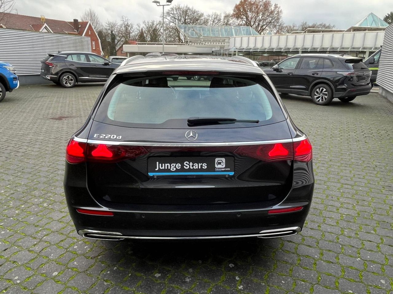 Mercedes-Benz E-Klasse – Bild 25