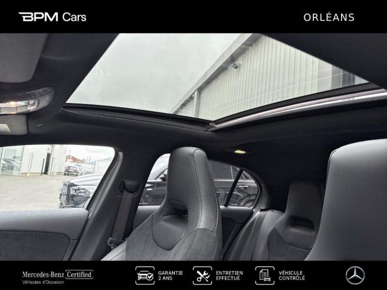 Photo du v&eacute;hicule 10 / 18