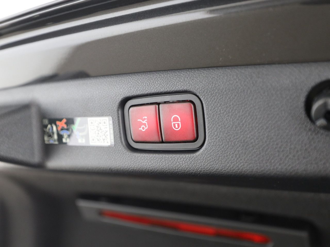 Mercedes-Benz E-Klasse – Bild 20