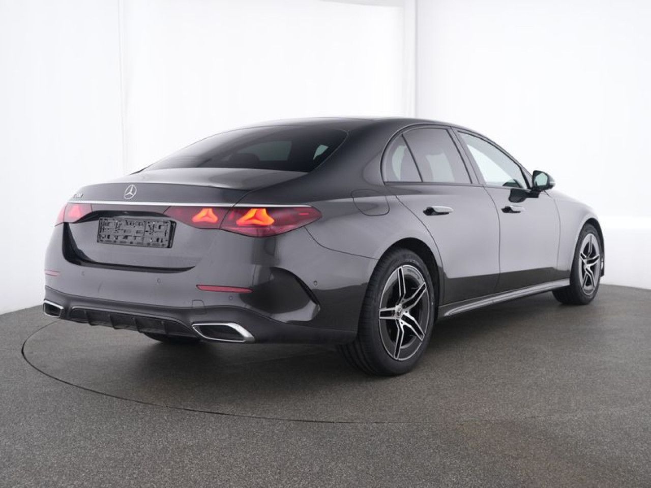 Mercedes-Benz E-Klasse – Bild 2