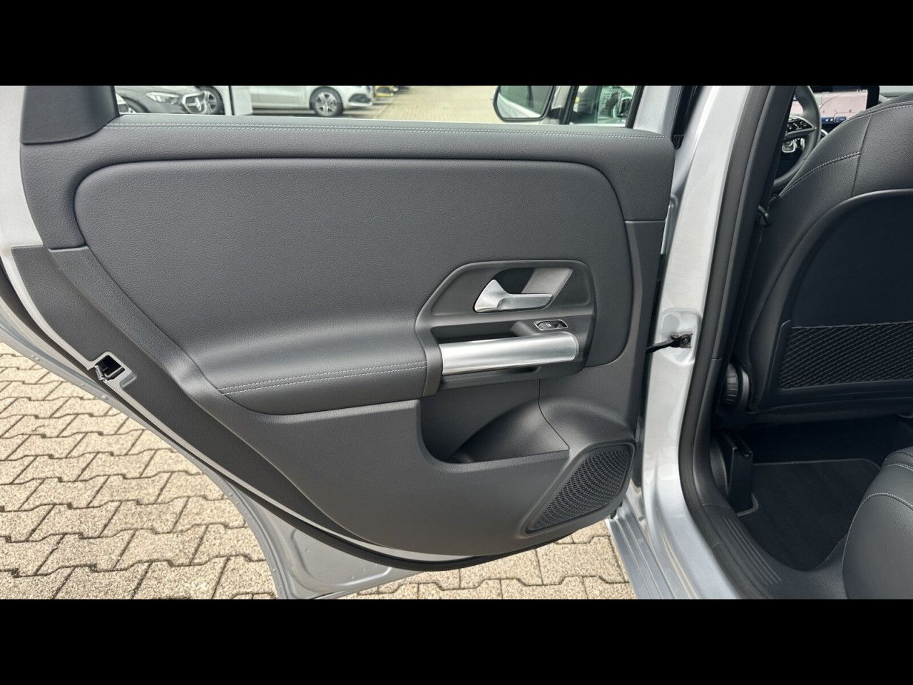 Fahrzeugbild 18 / 30