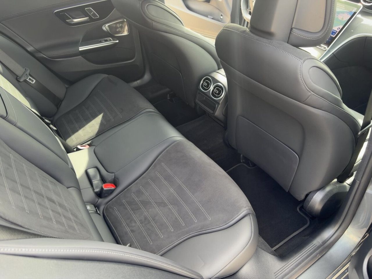 Mercedes-Benz C-Klasse – Bild 15