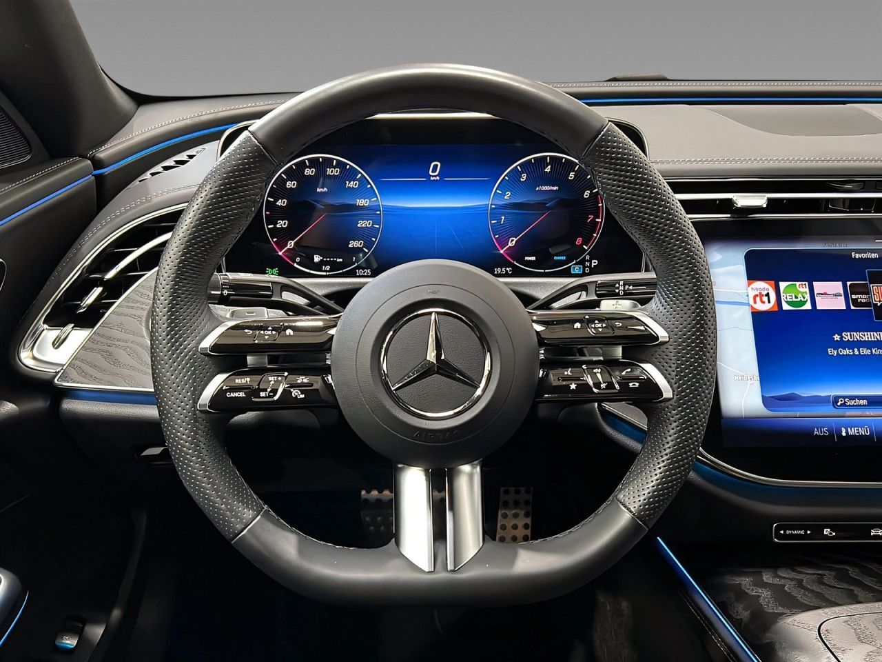 Mercedes-Benz E-Klasse – Bild 17