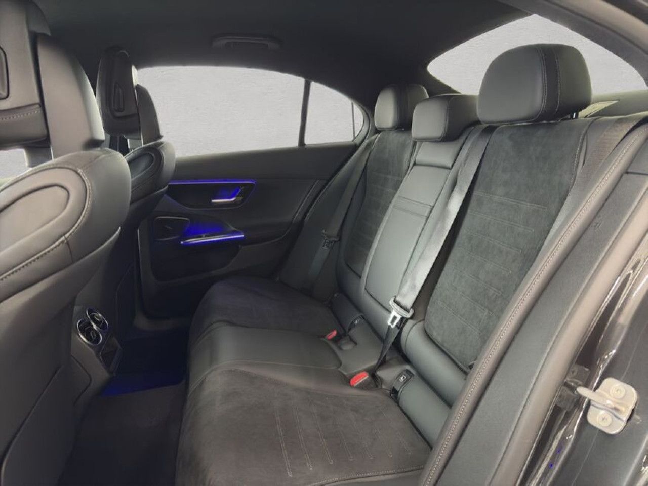 Mercedes-Benz C-Klasse – Bild 14