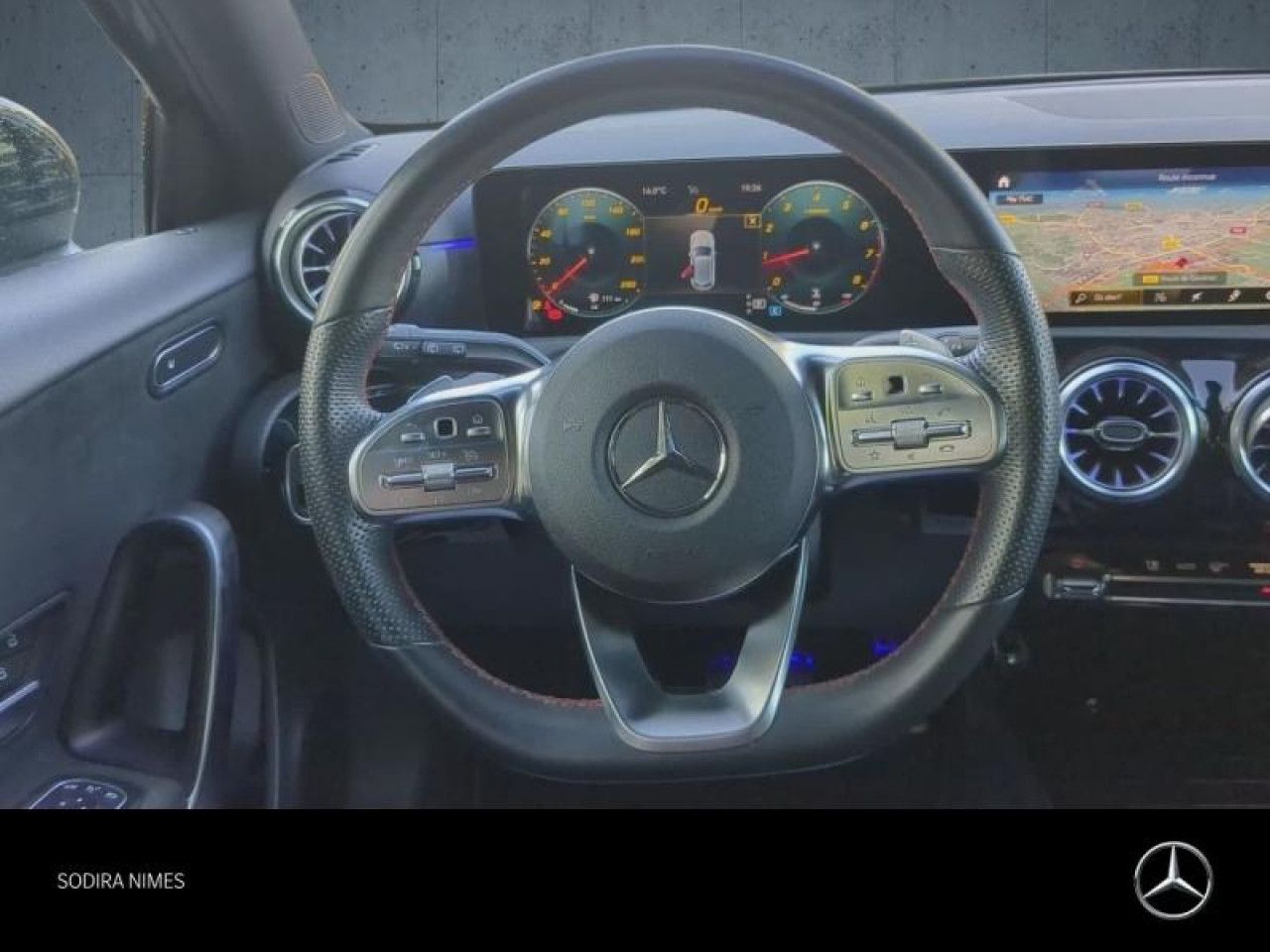 Photo du v&eacute;hicule 17 / 18