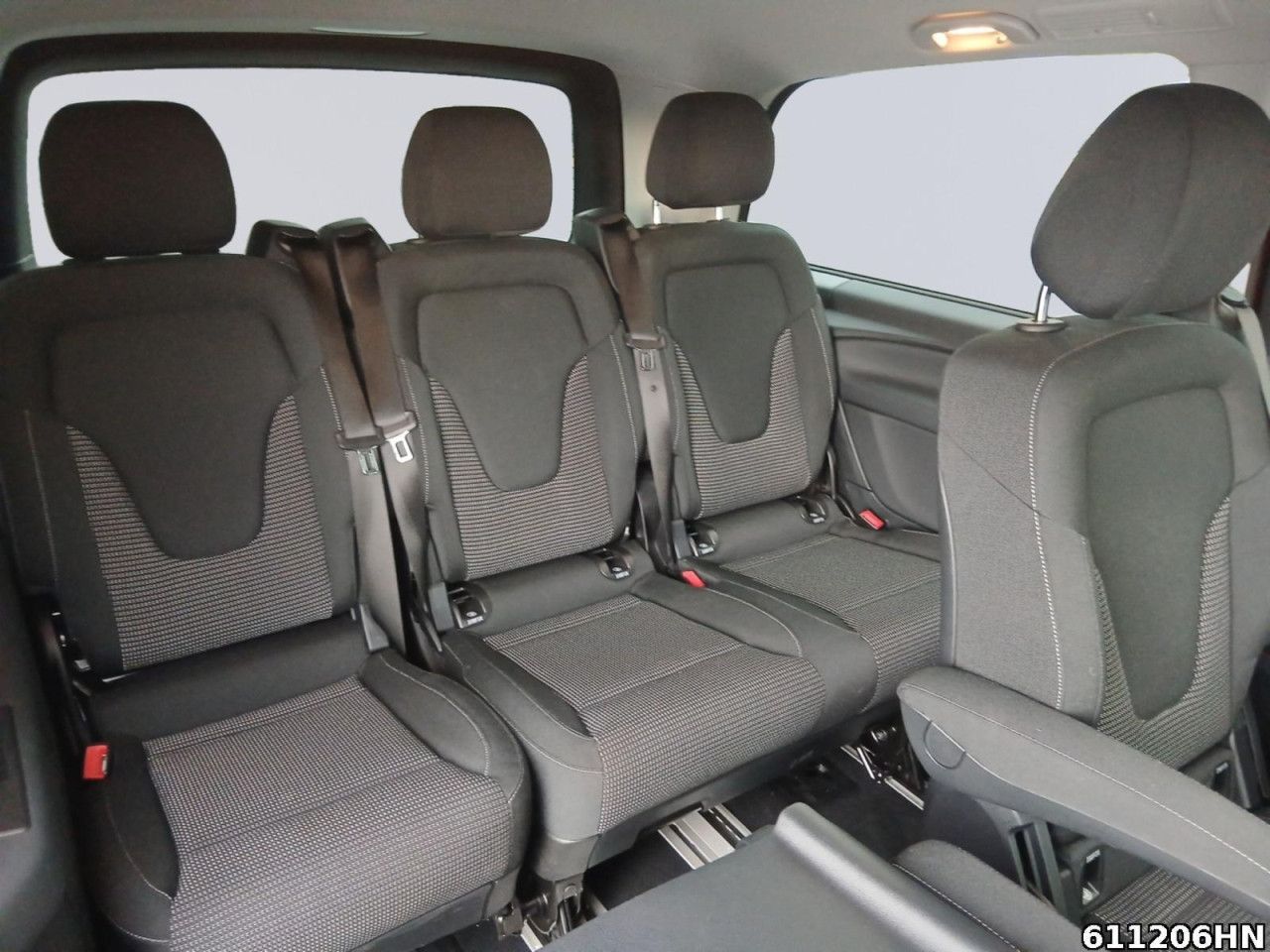 Mercedes-Benz EQV – Bild 10