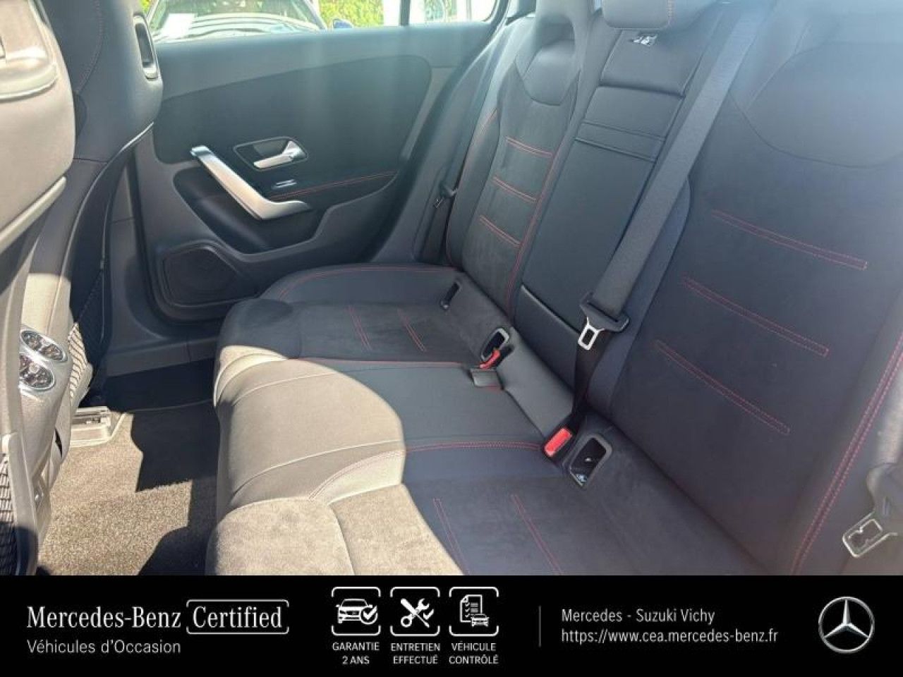 Photo du v&eacute;hicule 9 / 18