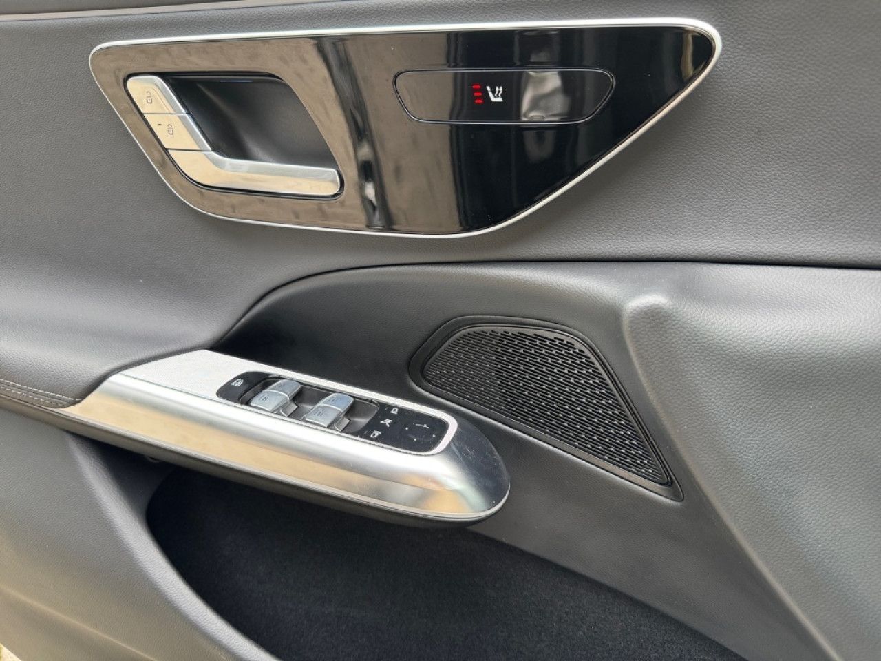 Mercedes-Benz E-Klasse – Bild 6