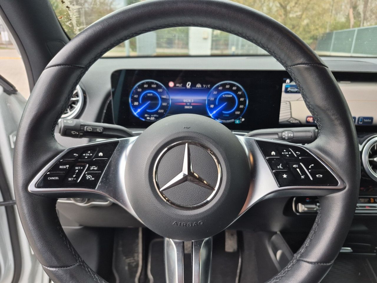 Zdj&eogon;cie pojazdu 18 / 24