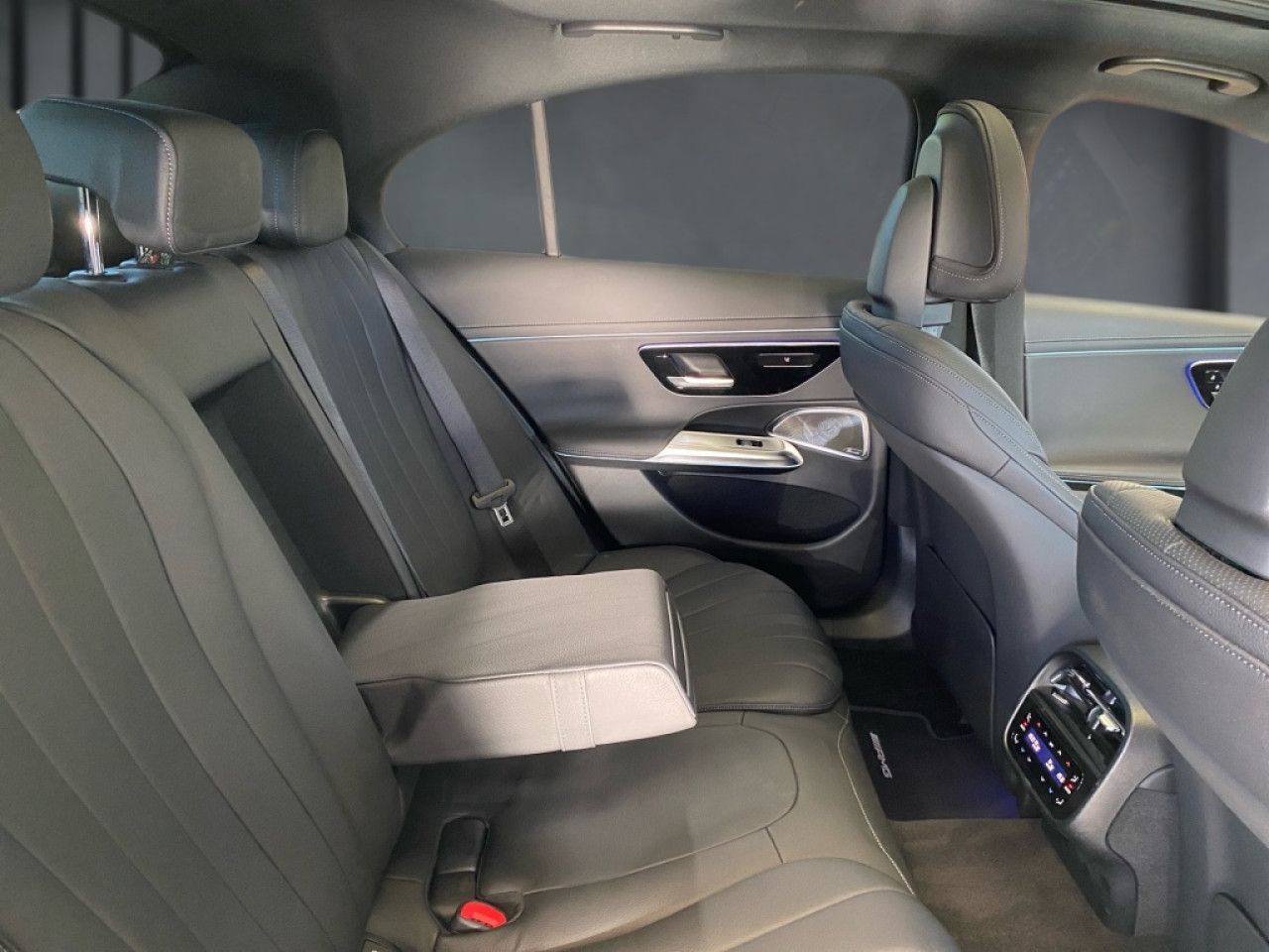 Mercedes-Benz E-Klasse – Bild 14